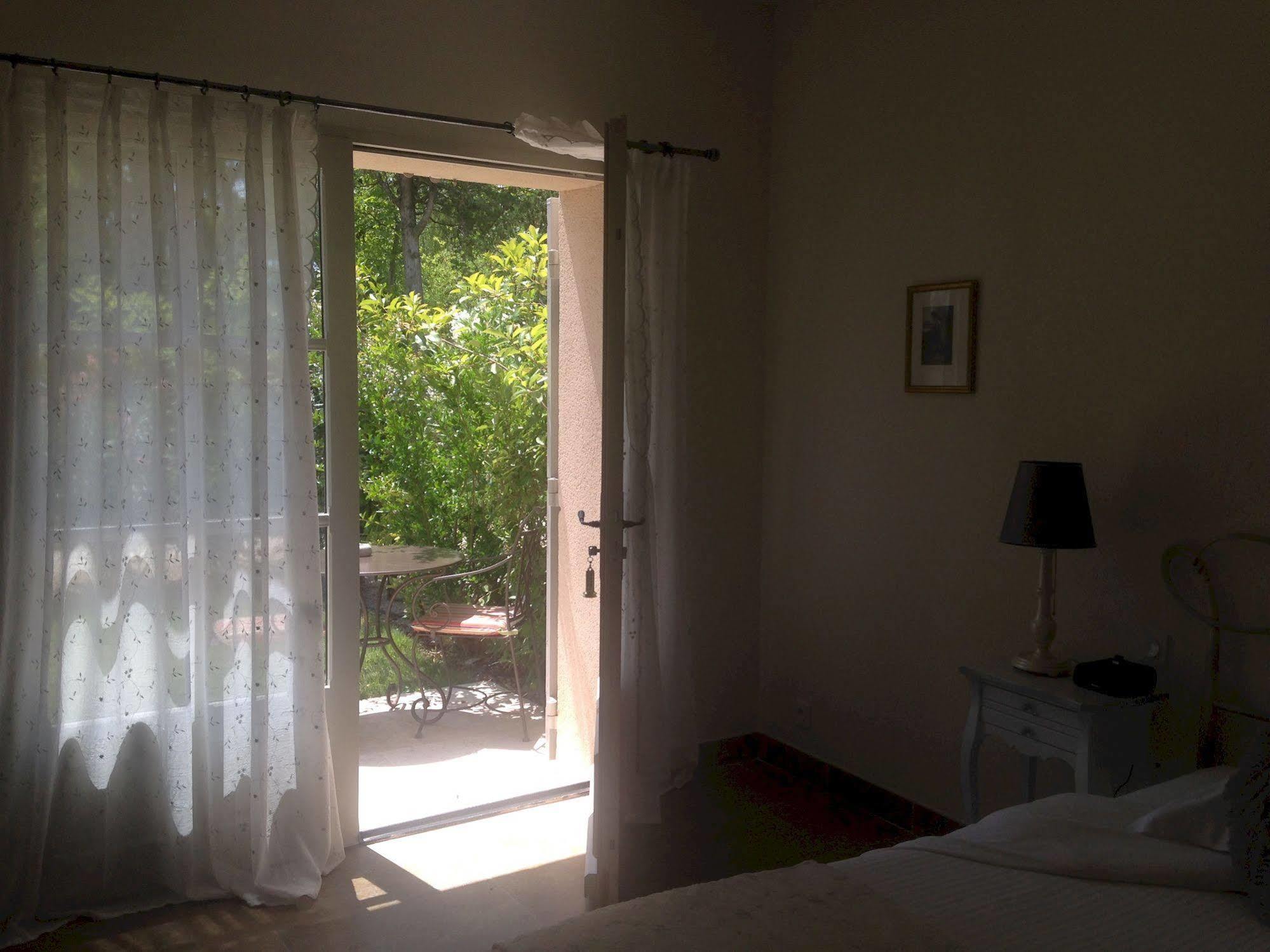 Mas Valentine Hotel 4*
